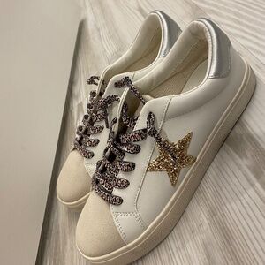 Steve Madden Star Sneakers